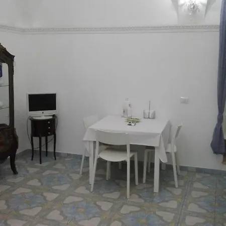 Nacity * Naples